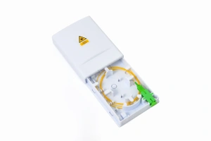 Gniazdo optyczne FOS 2 PRO z pigtailem 1m SC/APC